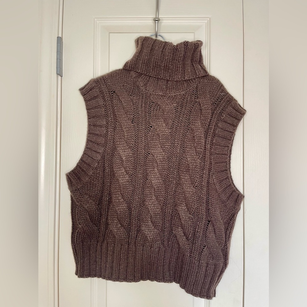 Brown, Cropped Turtleneck Sweater Vest